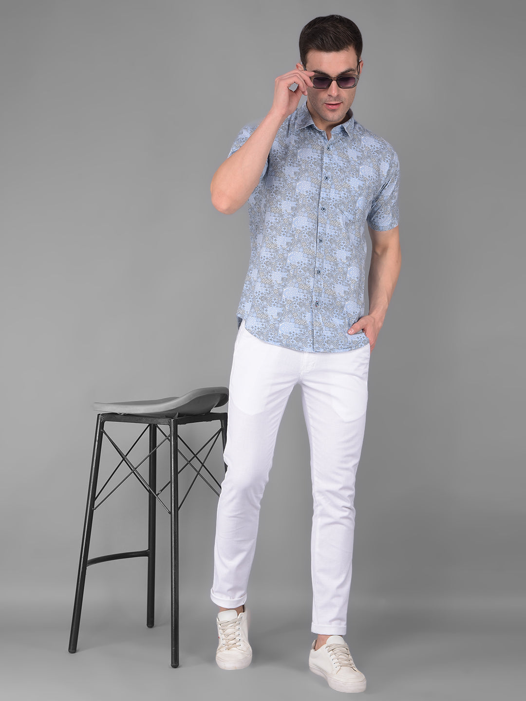 cobb sky blue printed half-sleeve slim fit casual shirt