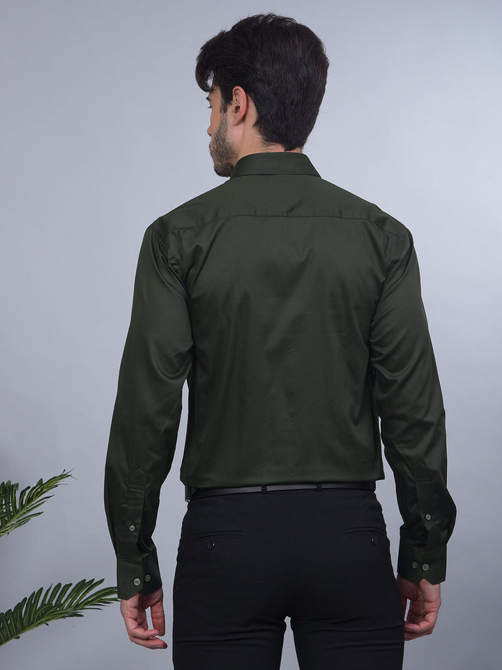 cobb solid dark green smart-fit formal shirt