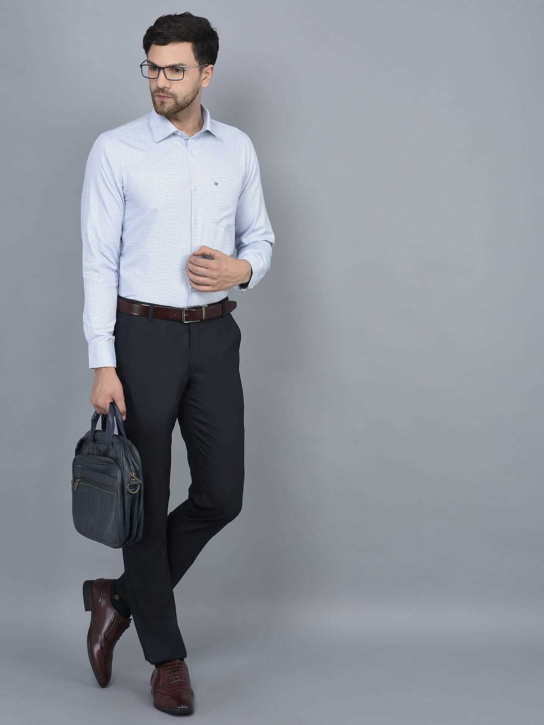 Cobb Blue Solid Slim Fit Formal Shirt