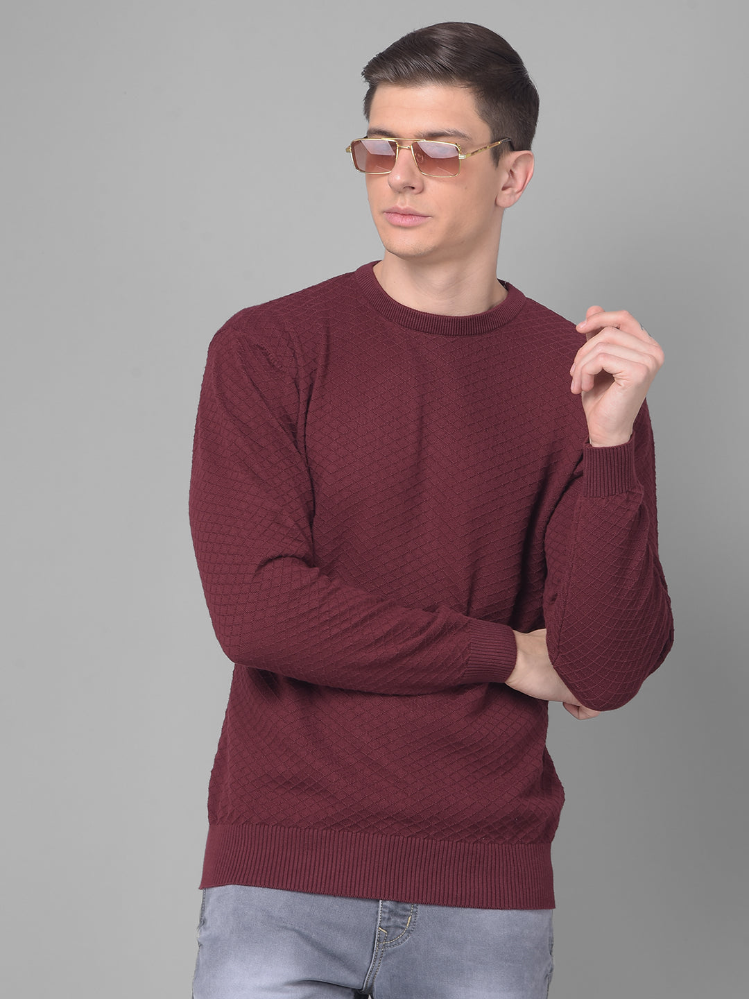 COBB SOLID MAROON DIAMOND CUT ROUND NECK SWEATER