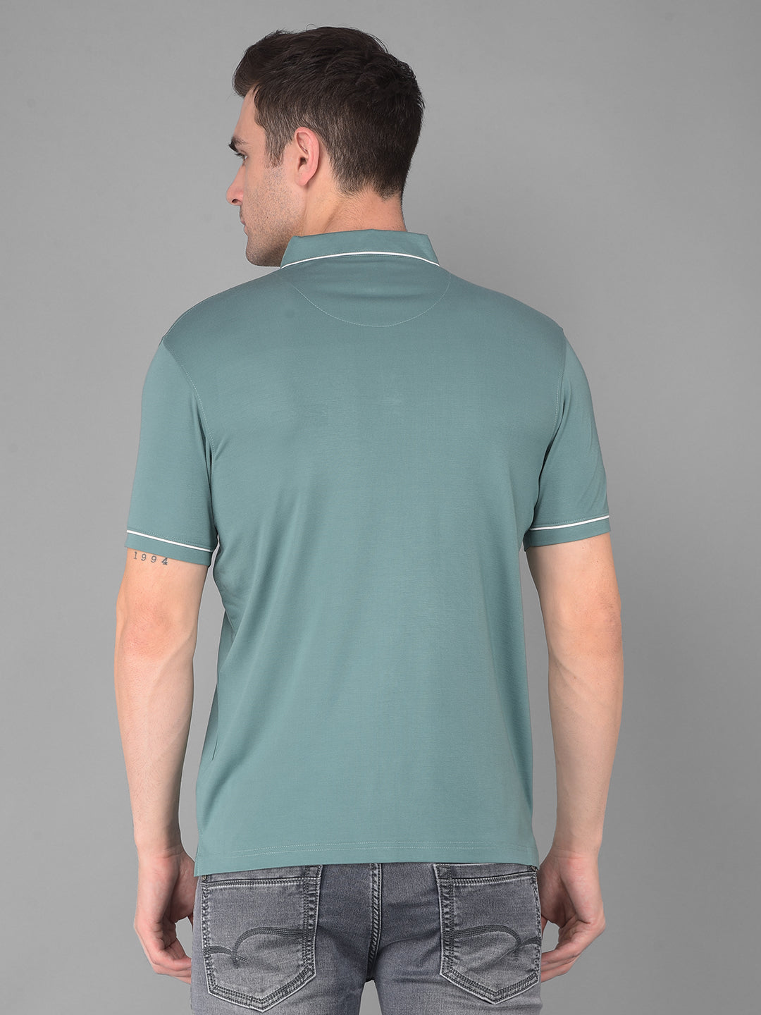 cobb solid medium green polo neck t-shirt