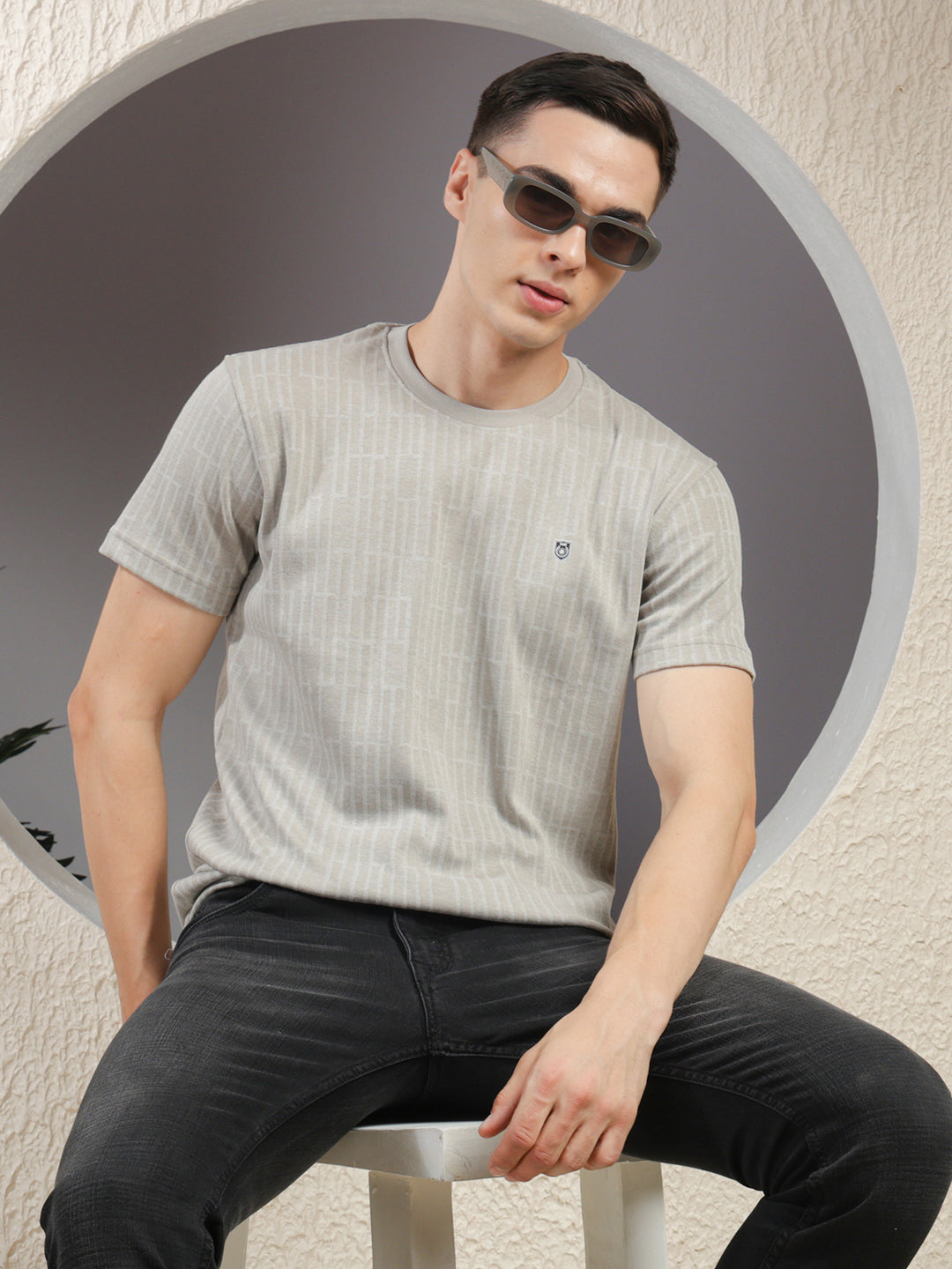 COBB CEMENT GREY SELF-DESIGN ROUND NECK T-SHIRT – Cobbitalyofficial