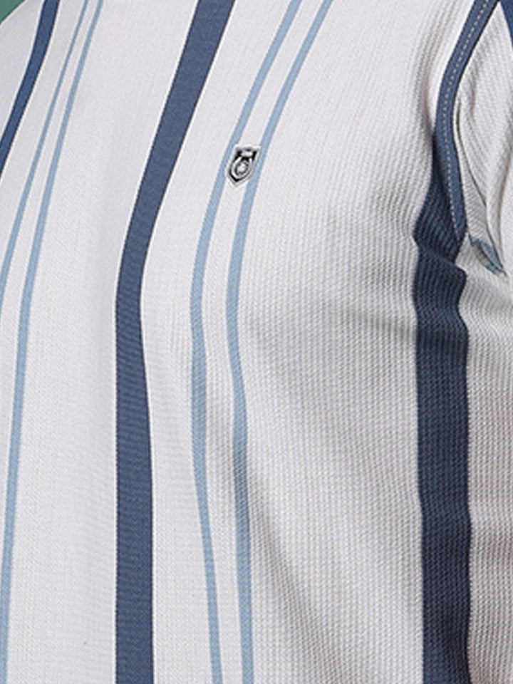 cobb white striped round neck t-shirt