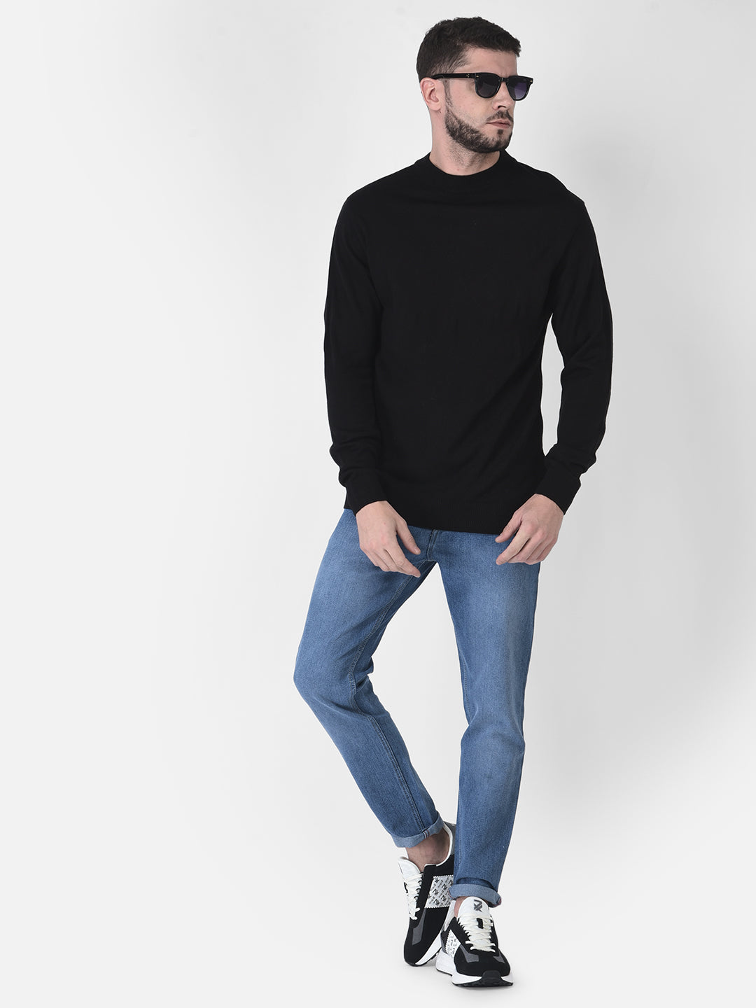 Cobb Black Solid Round Neck Sweater