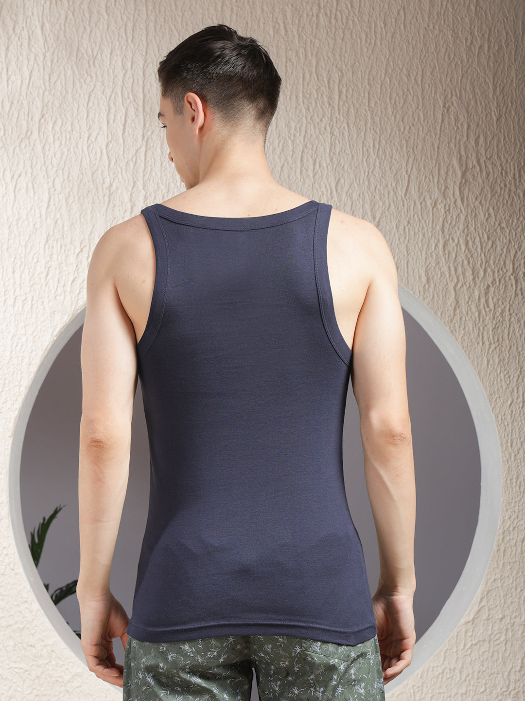 COBB MEN'S SOLID NAVY BLUE PREMIUM VEST