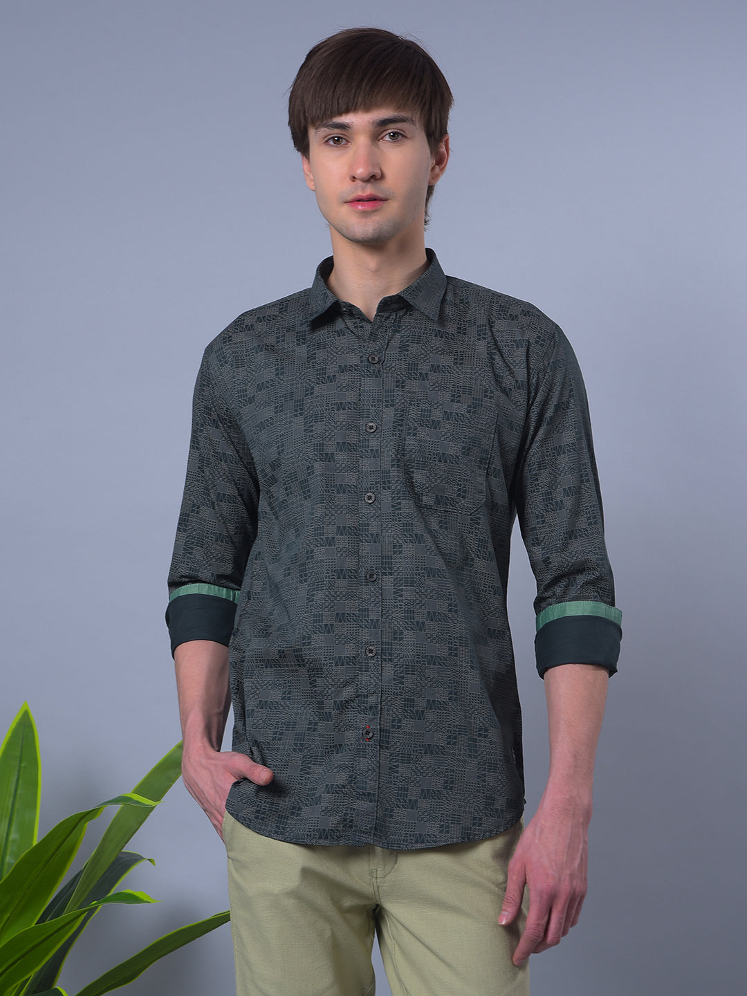 cobb bottle green printed slim-fit casual shirt