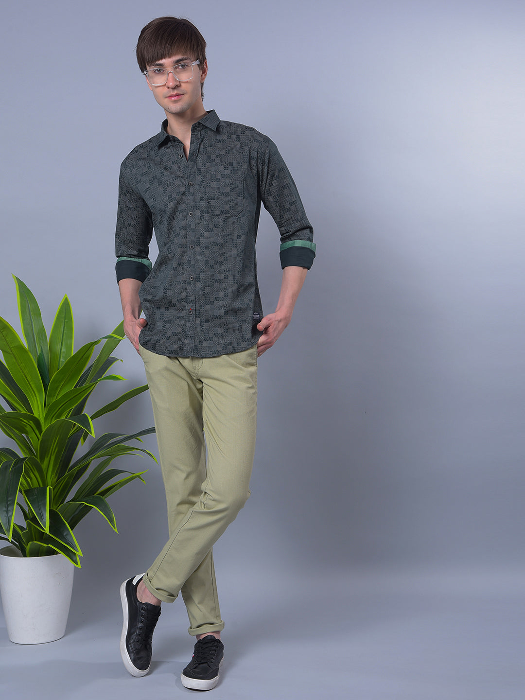 COBB BOTTLE GREEN PRINTED SLIM-FIT CASUAL SHIRT