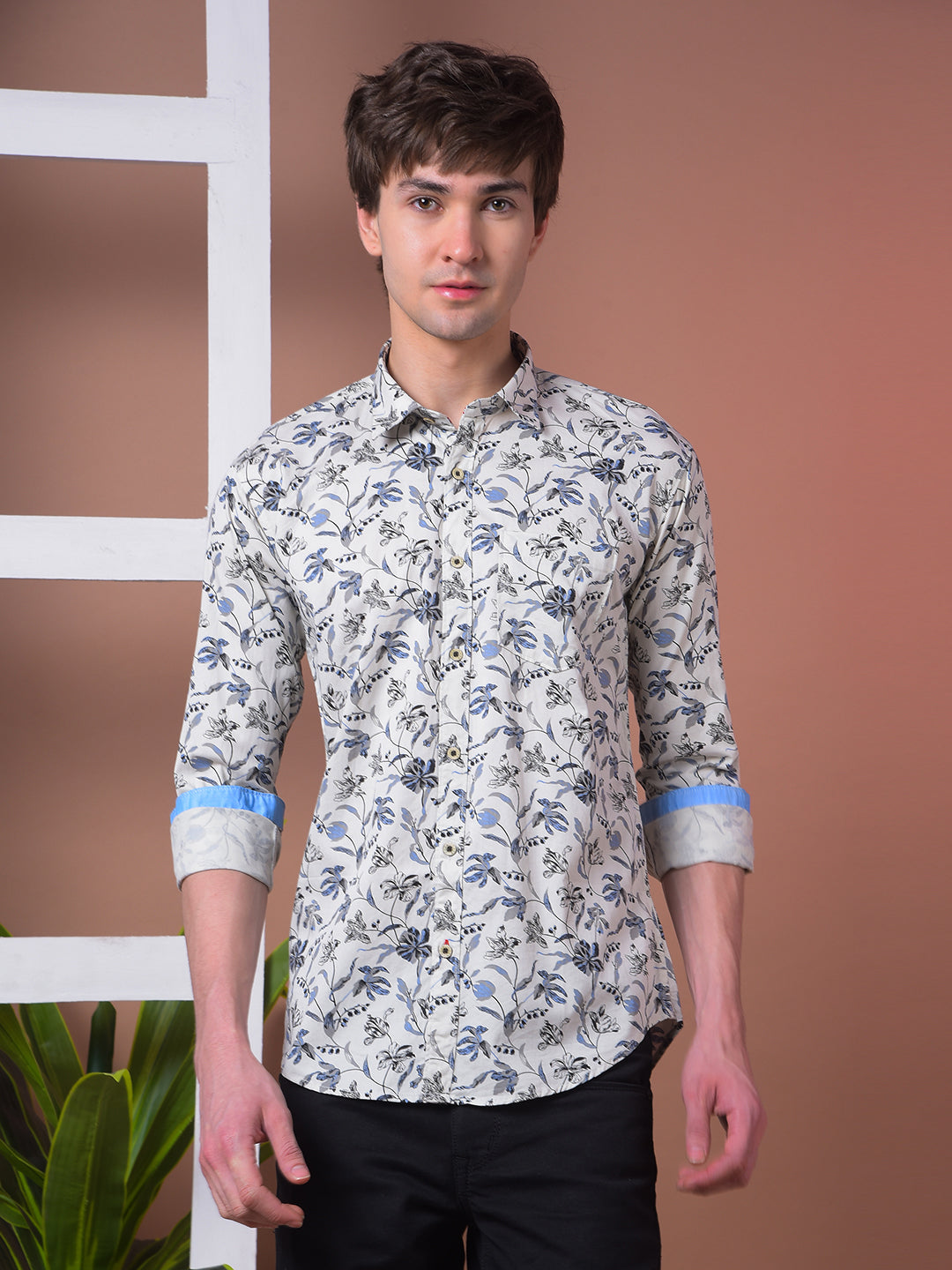 cobb off white printed slim-fit casual shirt