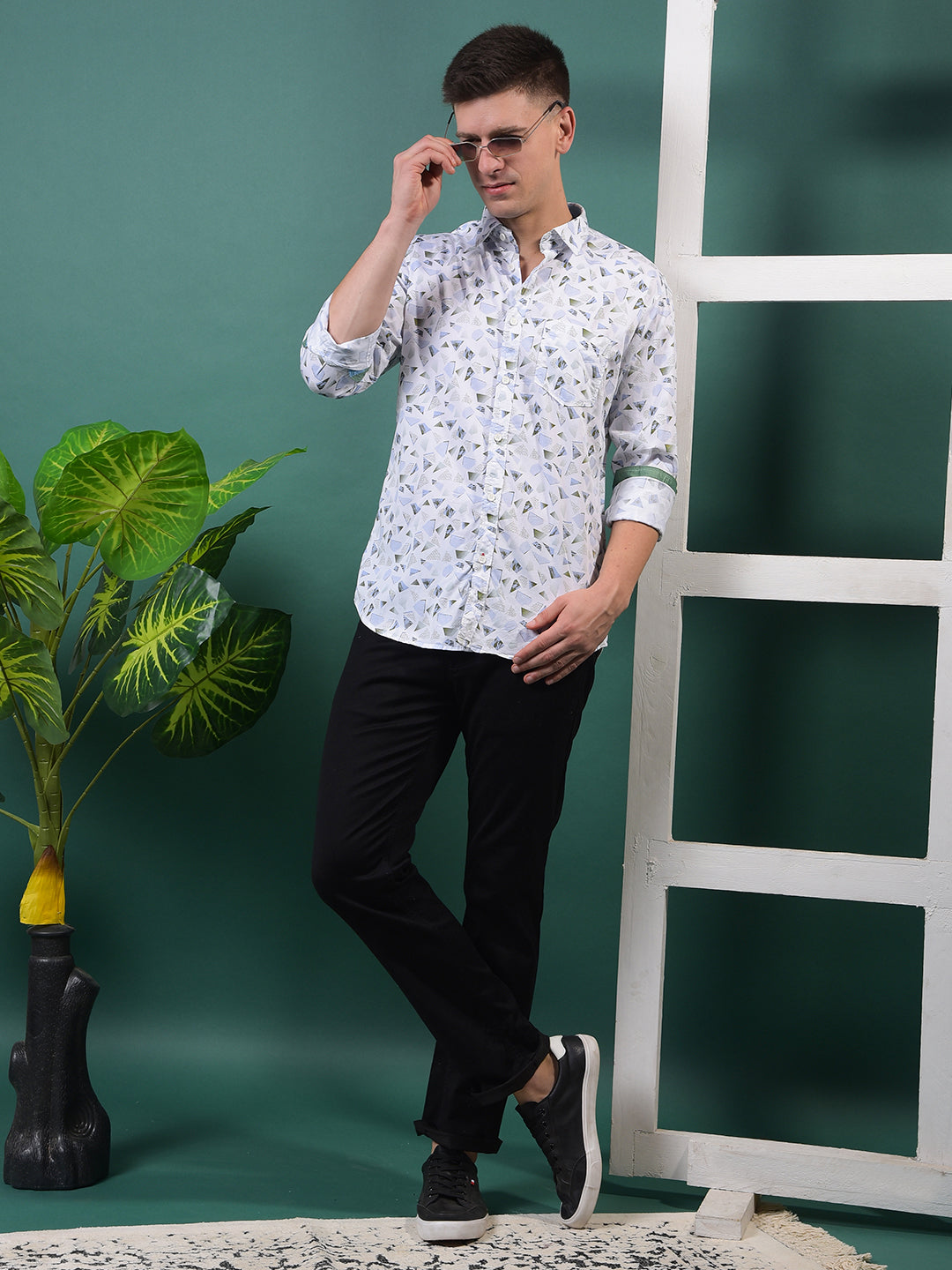 COBB WHITE PRINTED SLIM-FIT CASUAL SHIRT