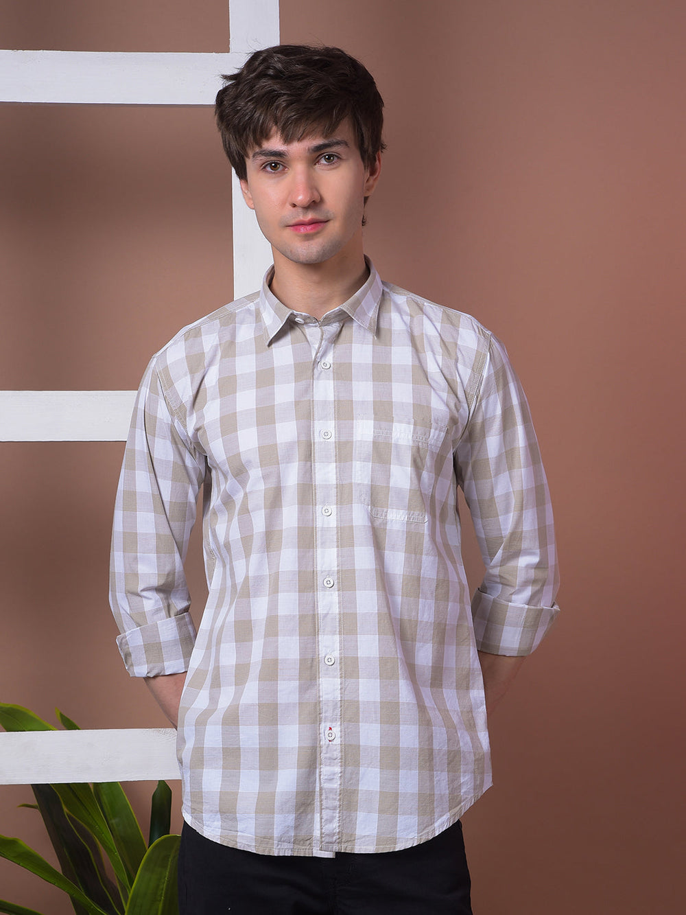 cobb beige checked slim-fit casual shirt
