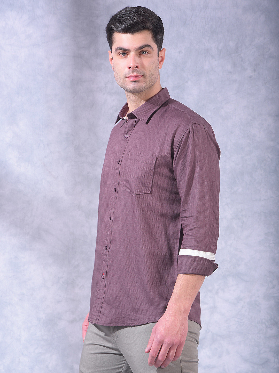 cobb moov solid slim-fit casual shirt