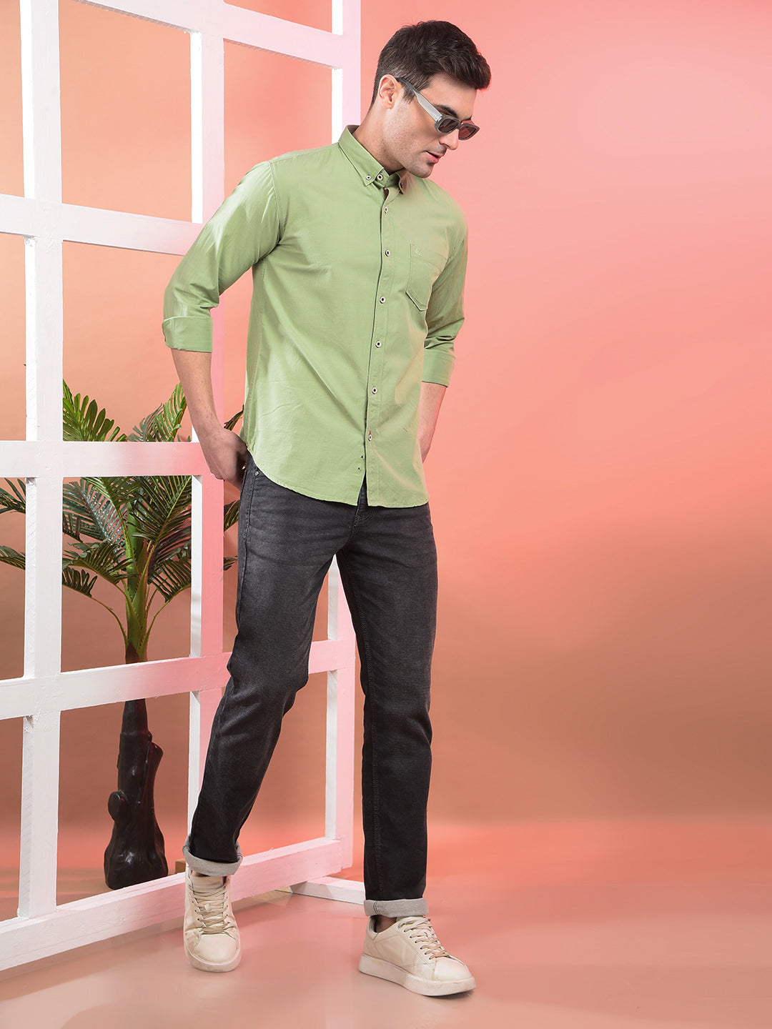 COBB SOLID GREEN SLIM-FIT BUTTON DOWN CASUAL SHIRT