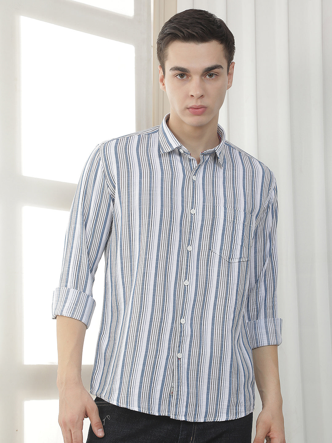 blue striped slim-fit casual shirt