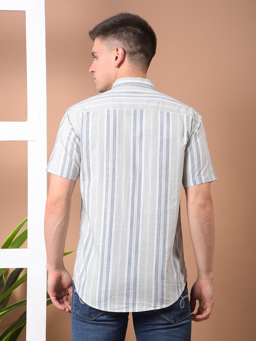 cobb light grey striped half-sleeve casual shirt