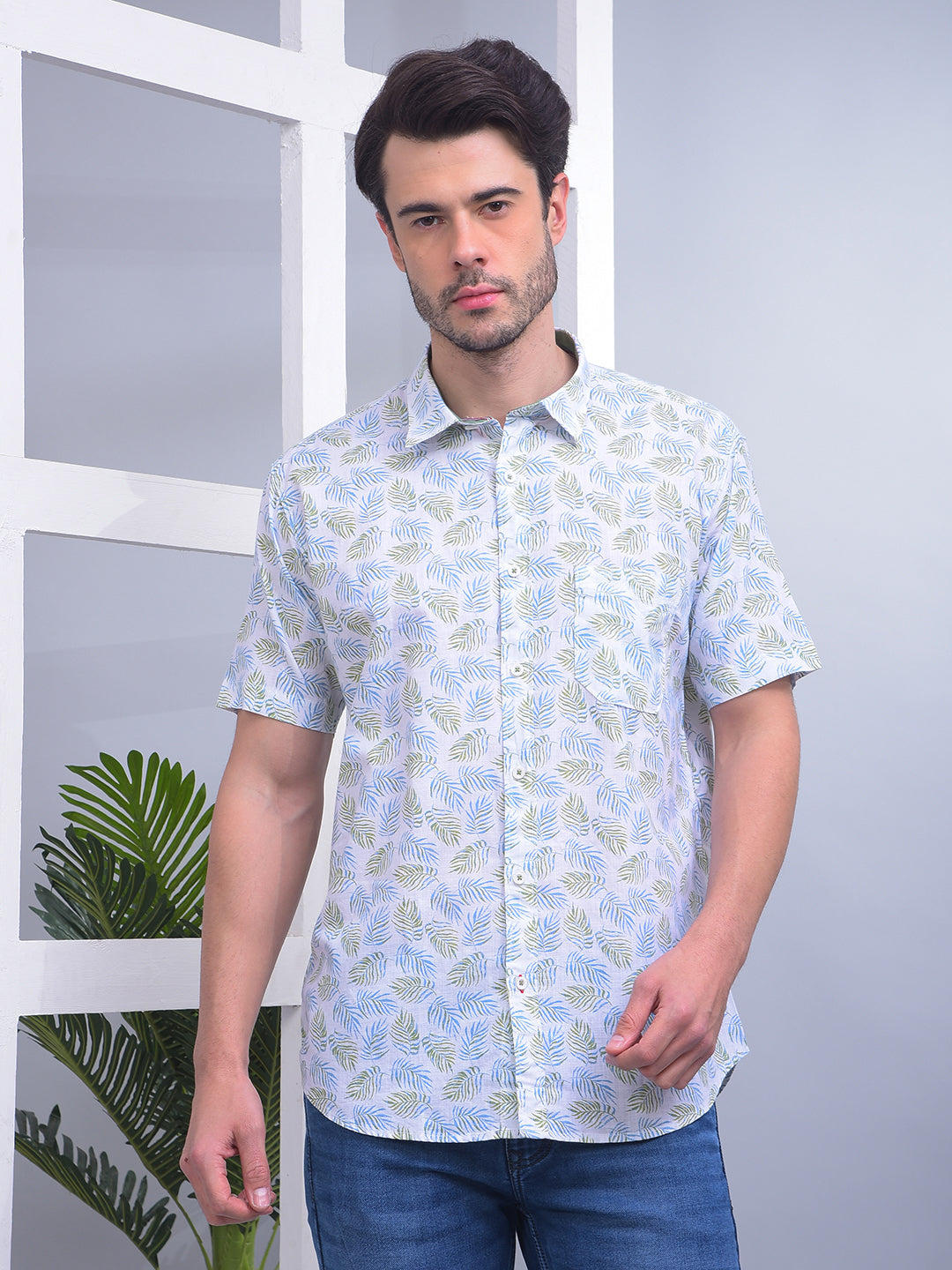 cobb white printed half-sleeve casual shirt