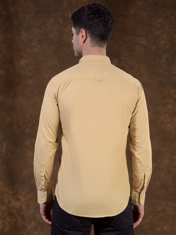 donlay beige solid slim-fit casual shirt