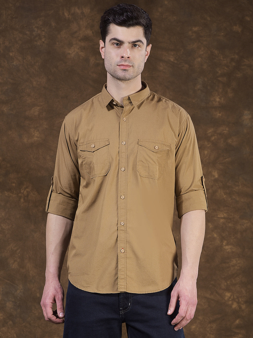 donlay khaki solid slim-fit casual shirt