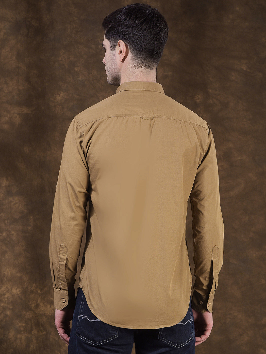 donlay khaki solid slim-fit casual shirt
