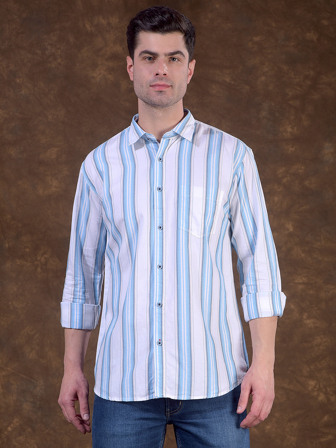 donlay white & blue striped slim-fit casual shirt