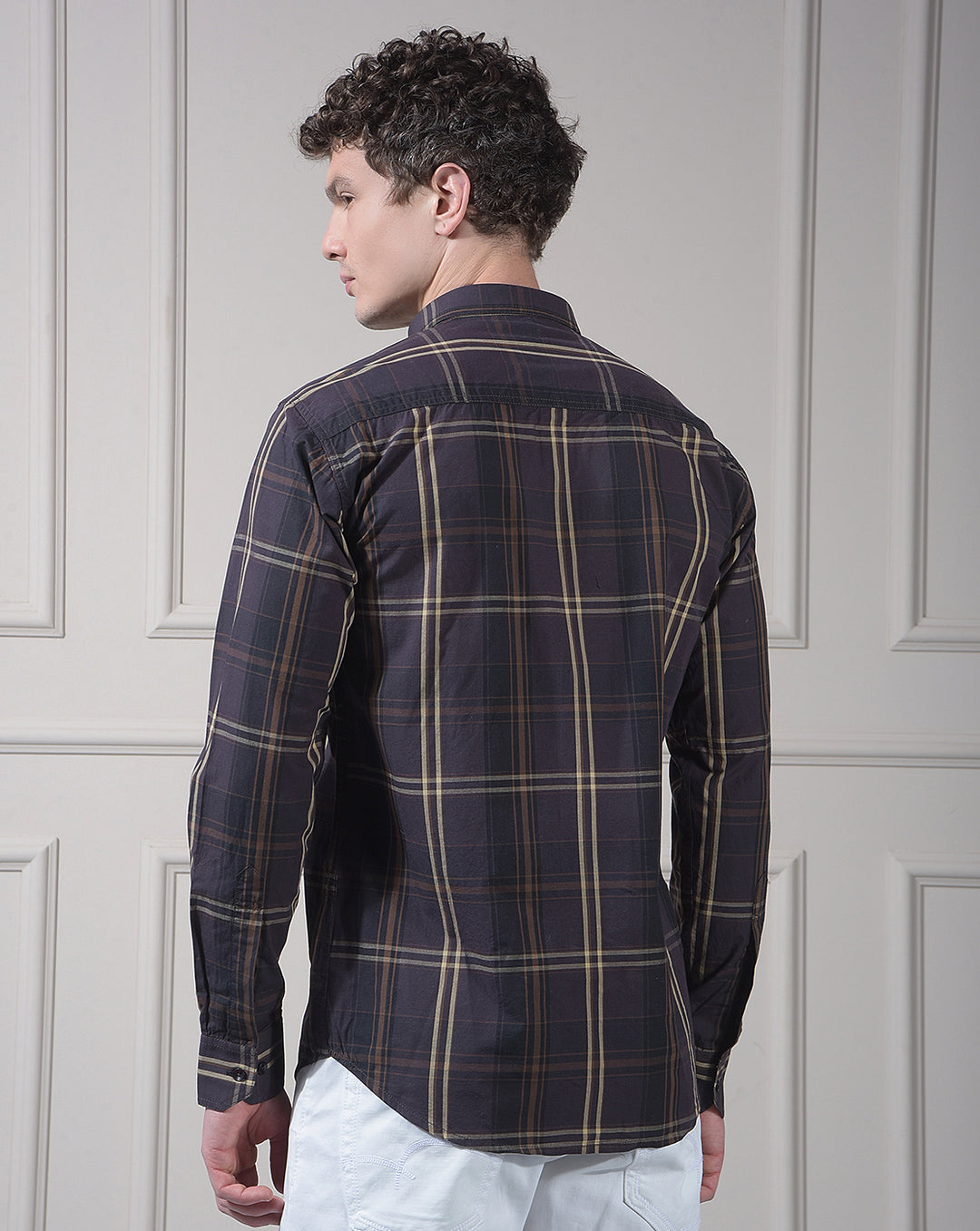 donlay brown checked slim-fit casual shirt