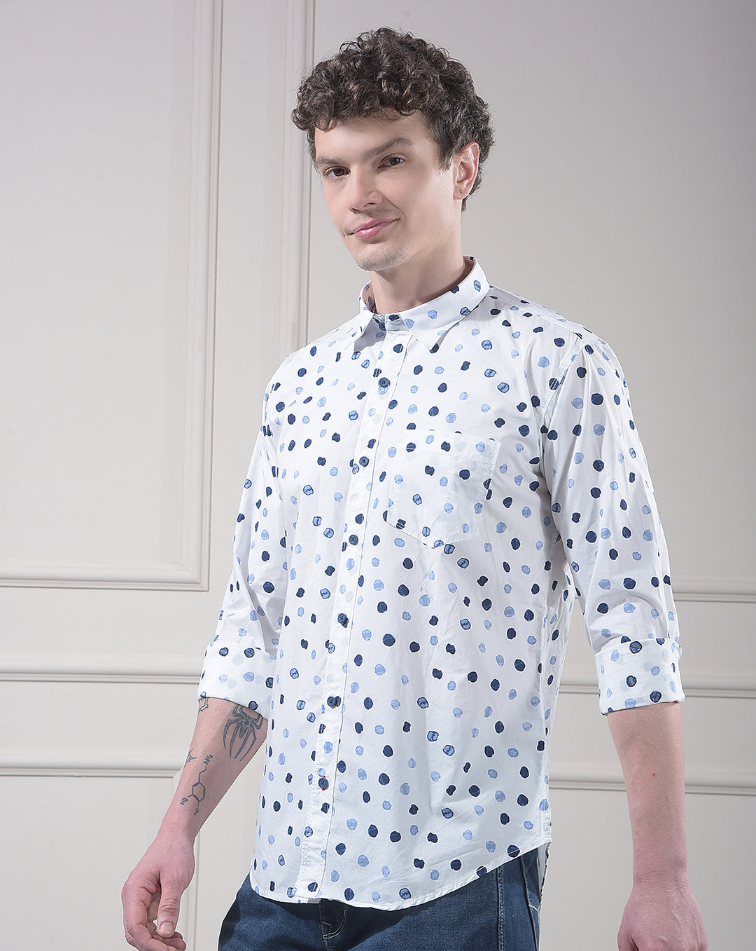 DONLAY WHITE PRINTED SLIM-FIT CASUAL SHIRT