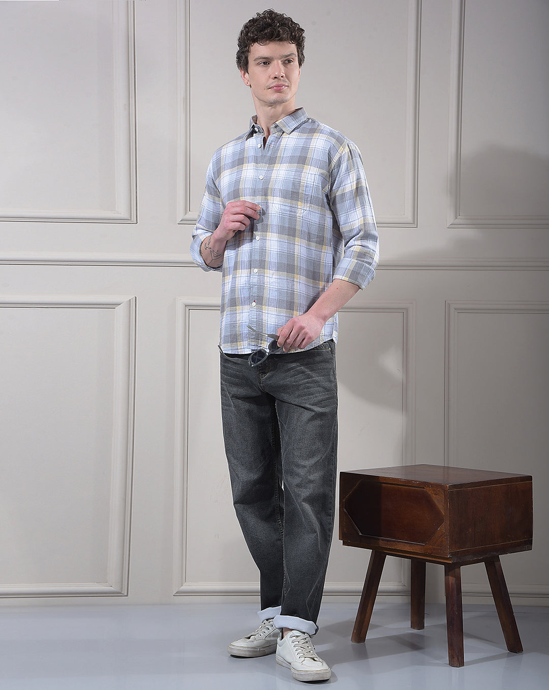 DONLAY GREY CHECKED SLIM-FIT CASUAL SHIRT