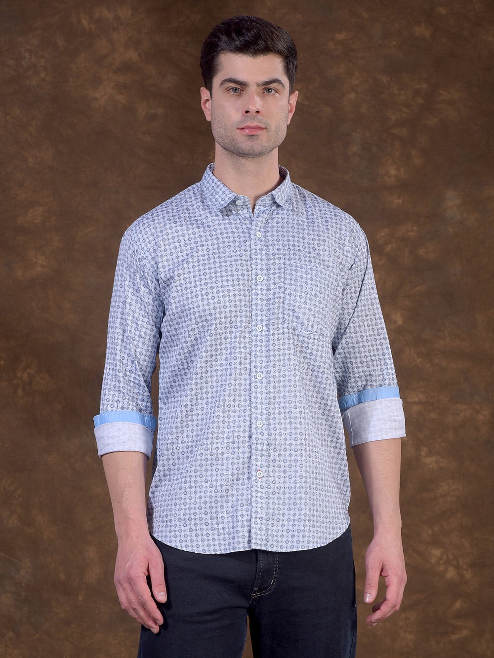 donlay ice blue polka dot slim-fit casual shirt