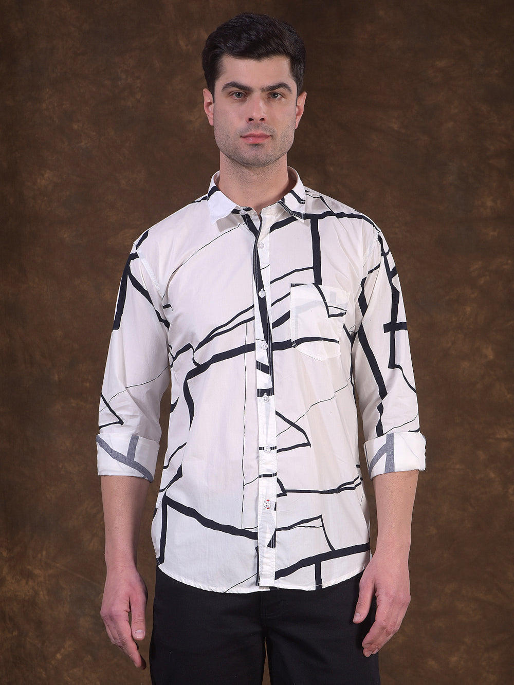 donlay white printed slim-fit casual shirt