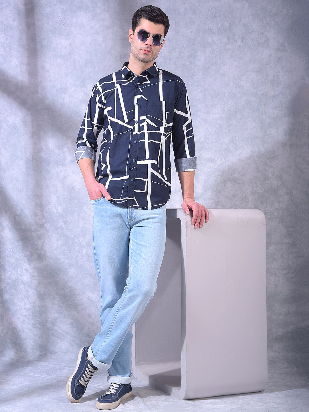 DONLAY NAVY BLUE PRINTED SLIM-FIT CASUAL SHIRT