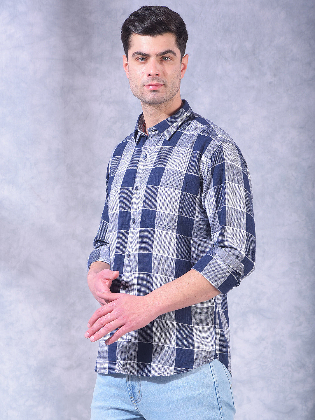 donlay navy checked slim-fit casual shirt