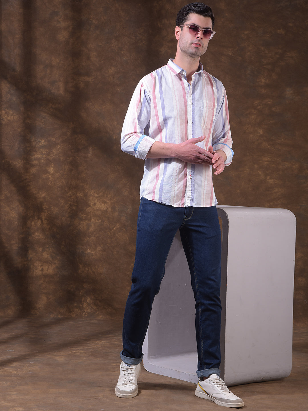 DONLAY PINK STRIPED SLIM-FIT CASUAL SHIRT