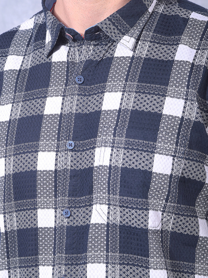 DONLAY MEN'S NAVY BLUE CHECKED SLIM-FIT CASUAL SHIRT