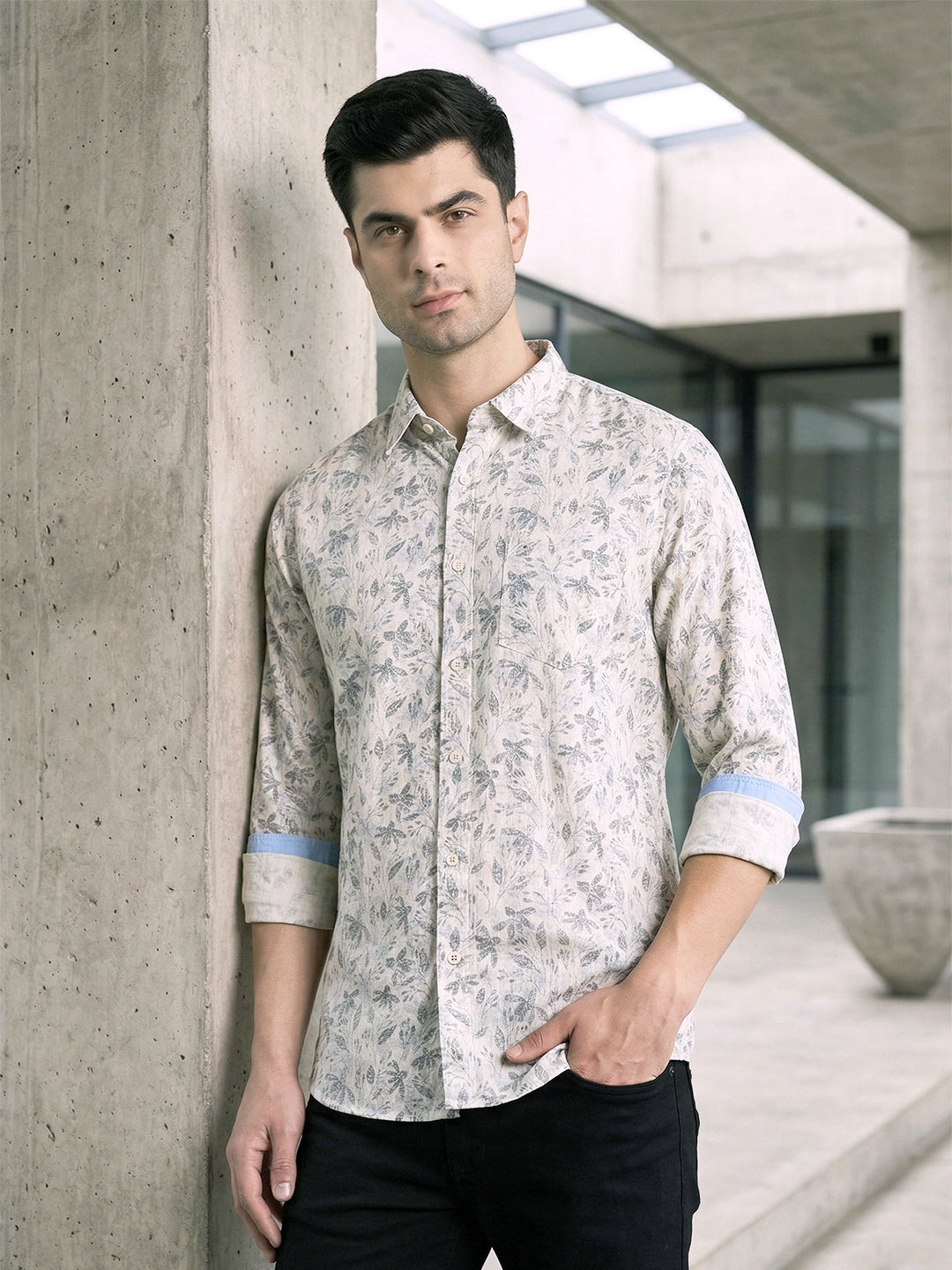 donlay blue printed slim-fit casual shirt