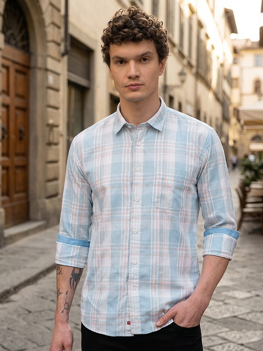 donlay blue checked slim-fit casual shirt