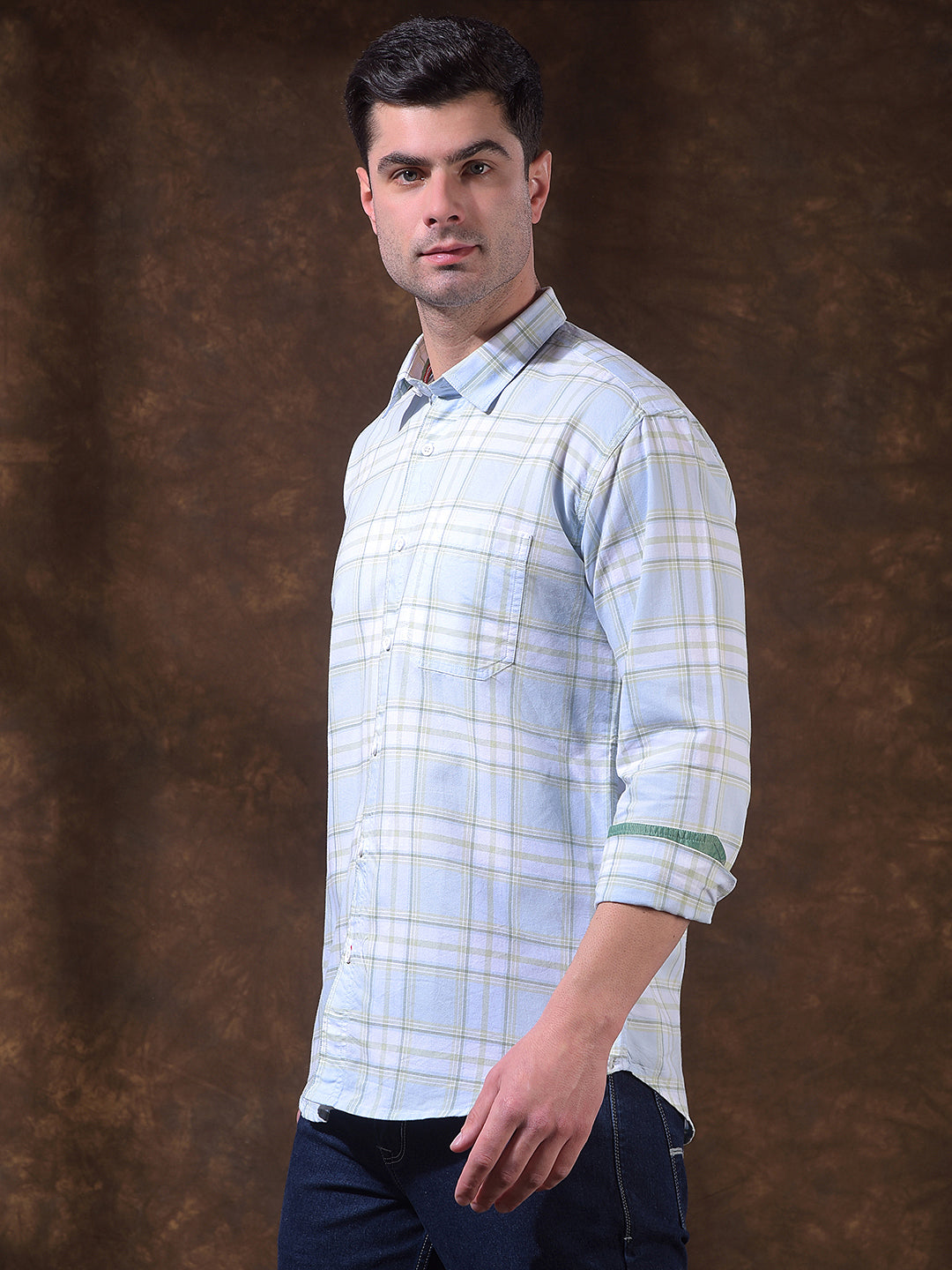 donlay men's sky blue checked slim-fit casual shirt