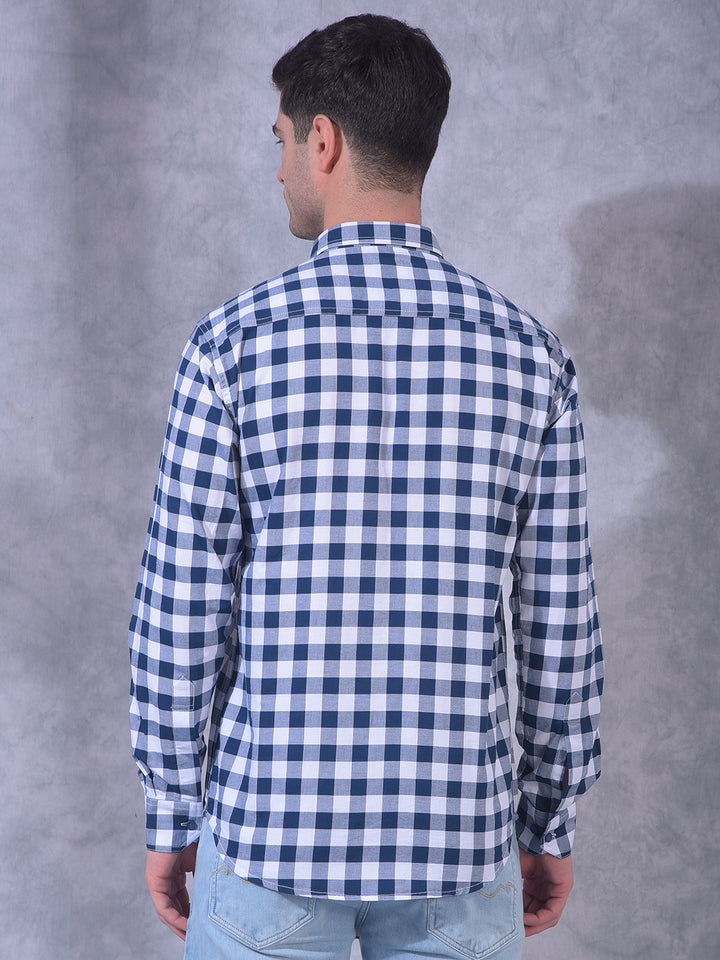 donlay navy blue checked slim-fit casual shirt
