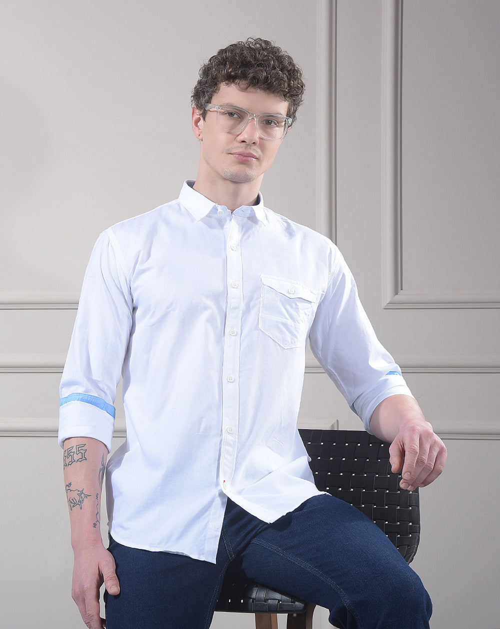 donlay white solid slim-fit casual shirt