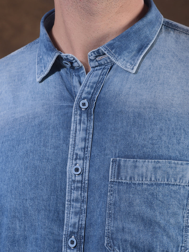 DONLAY LIGHT BLUE SOLID SLIM-FIT CASUAL SHIRT