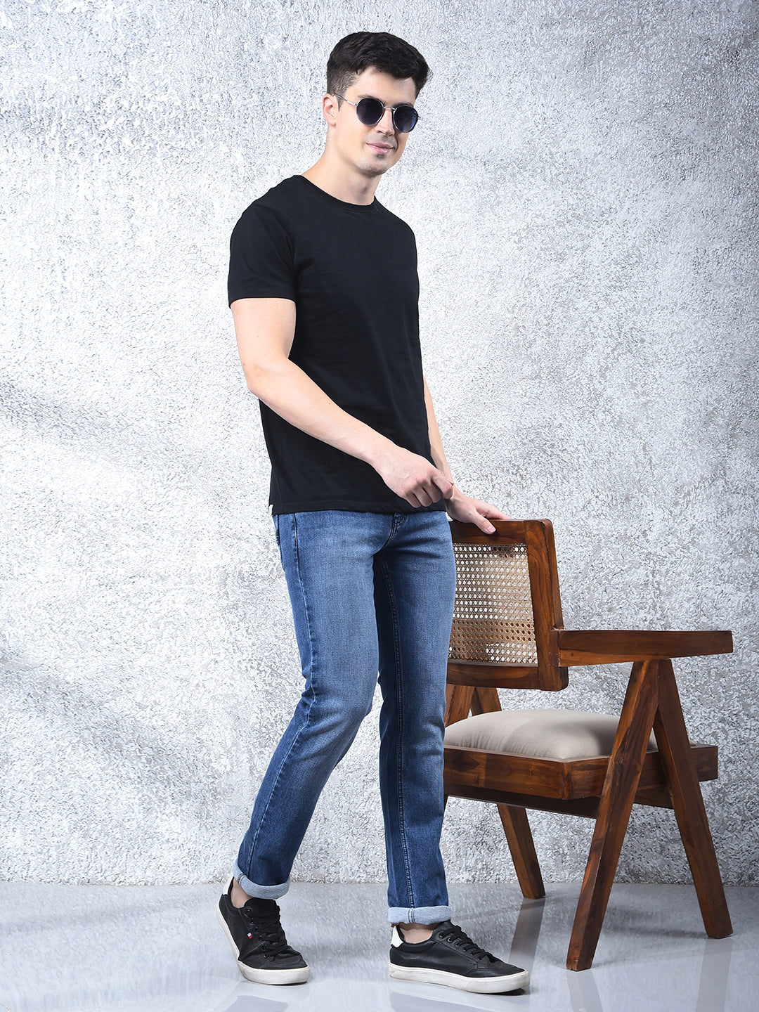 DONLAY BLUE NARROW-FIT JEANS