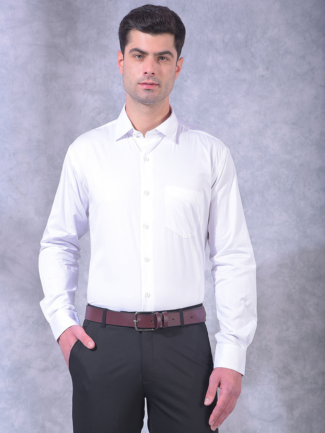 donlay white solid slim-fit formal shirt