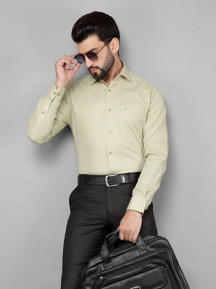 COBB SOLID MEHENDI LINEN SMART-FIT FORMAL SHIRT