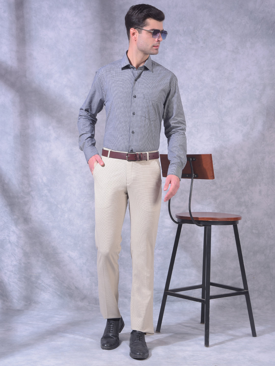 COBB BLACK SOLID SMART-FIT FORMAL SHIRT