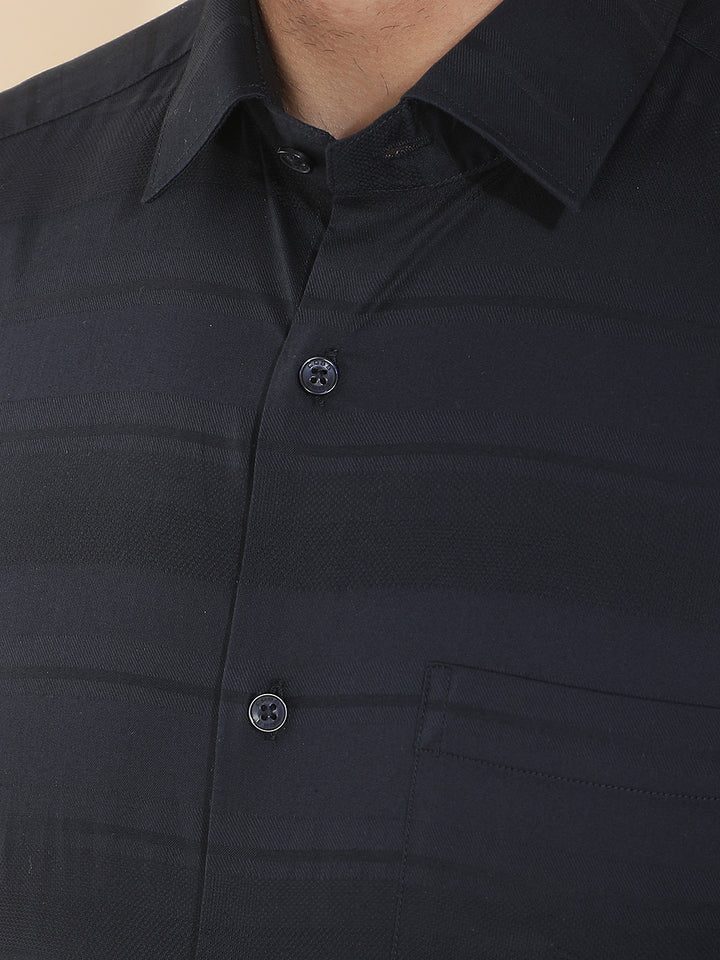 COBB NAVY BLUE SOLID SMART-FIT FORMAL SHIRT