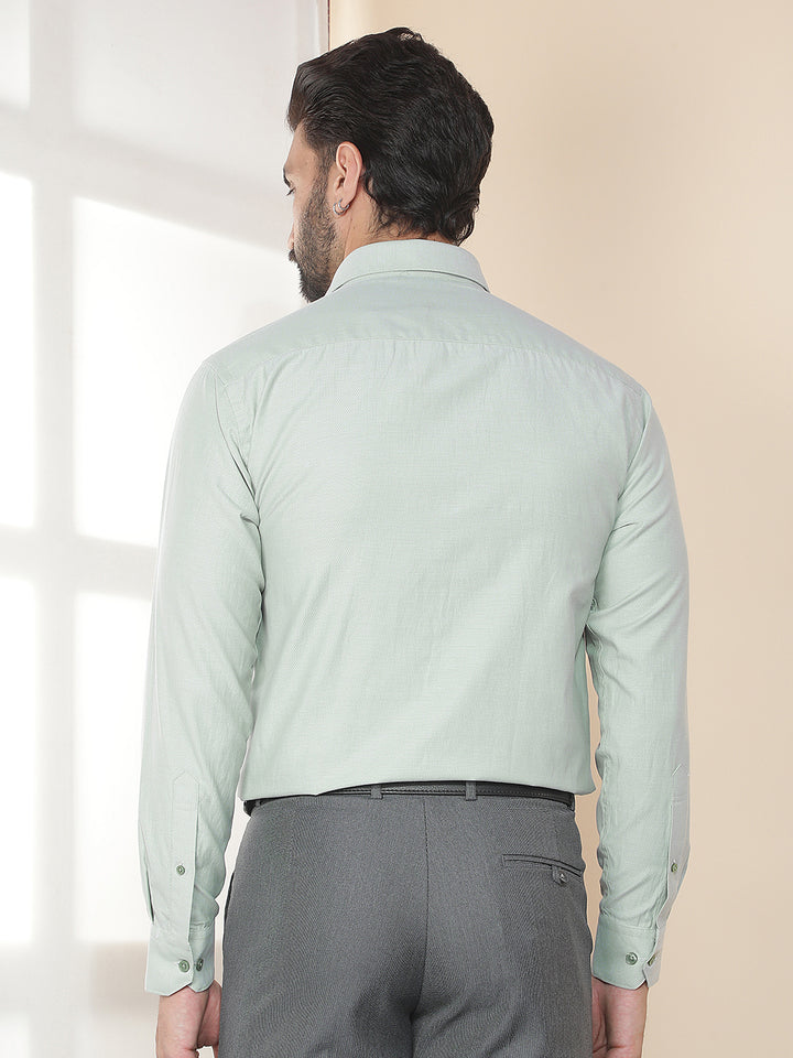 cobb green solid smart-fit formal shirt