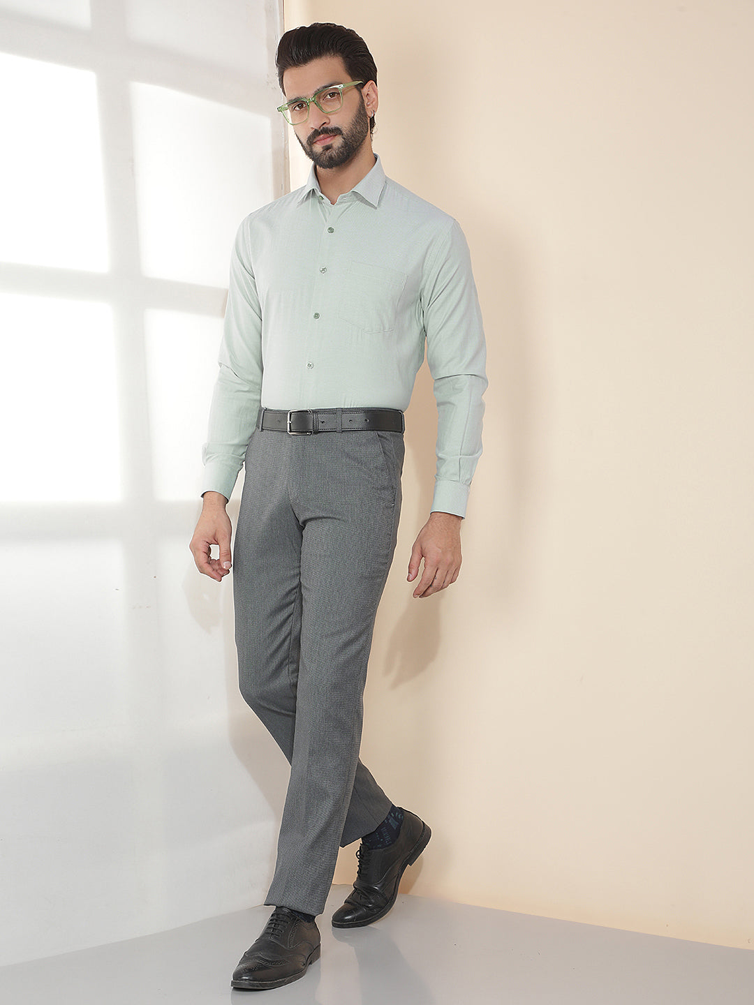 COBB GREEN SOLID SMART-FIT FORMAL SHIRT