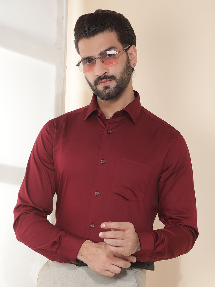 cobb maroon solid slim-fit formal shirt