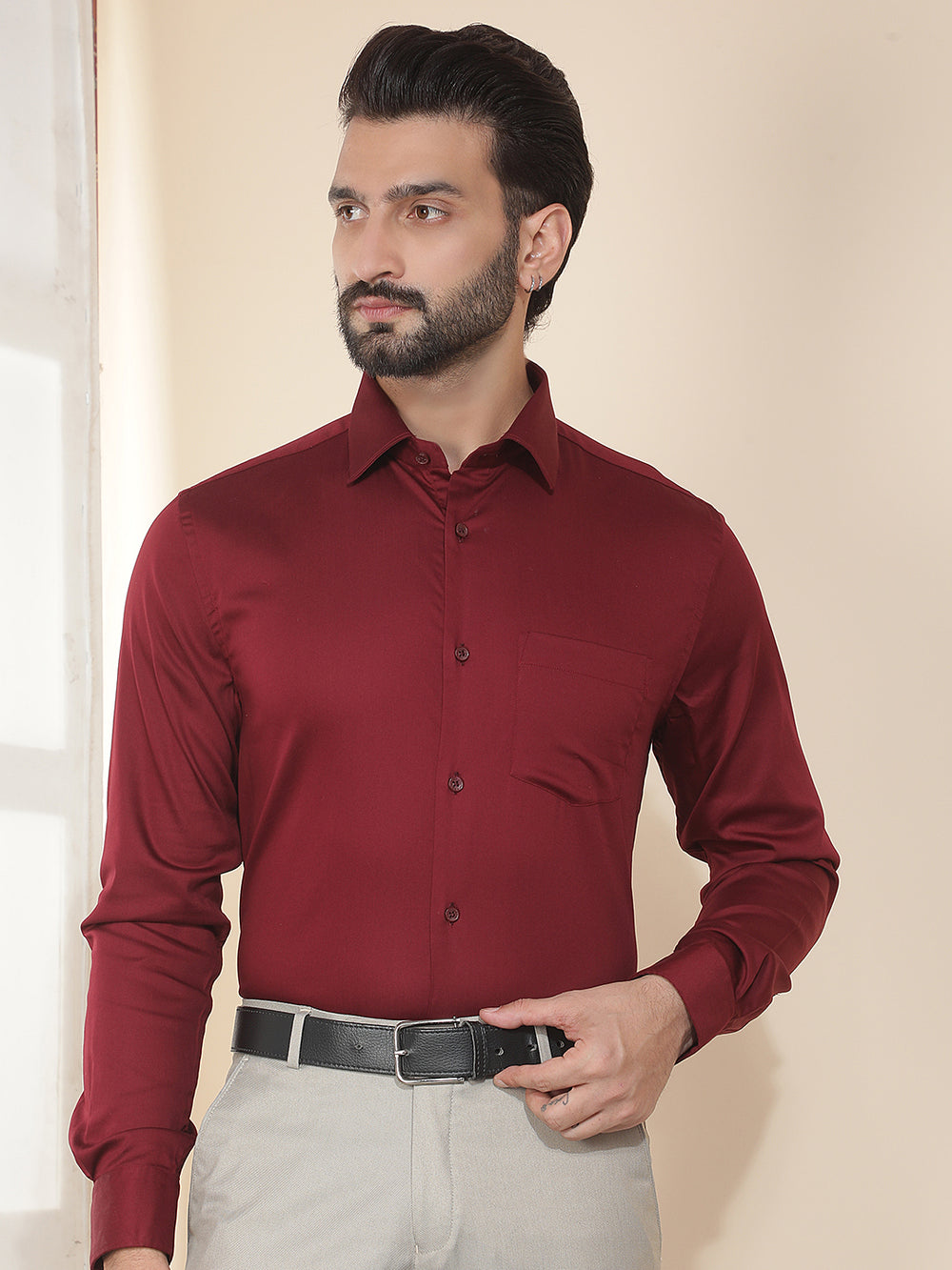 cobb maroon solid slim-fit formal shirt