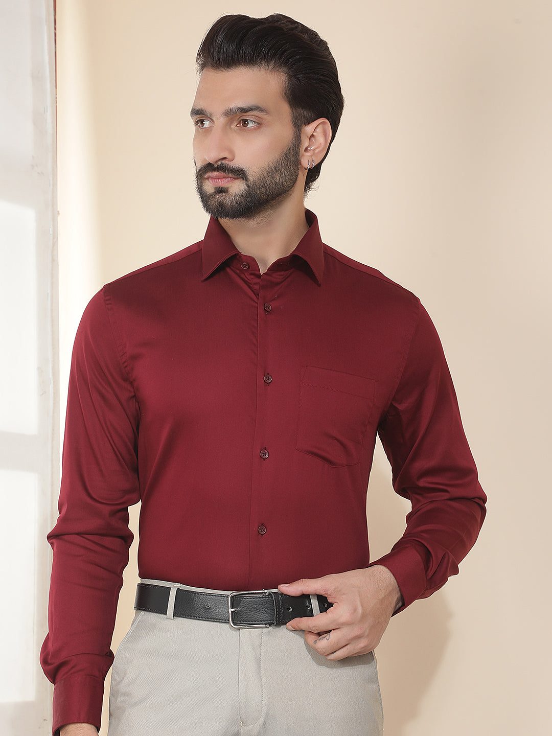 cobb maroon solid slim-fit formal shirt