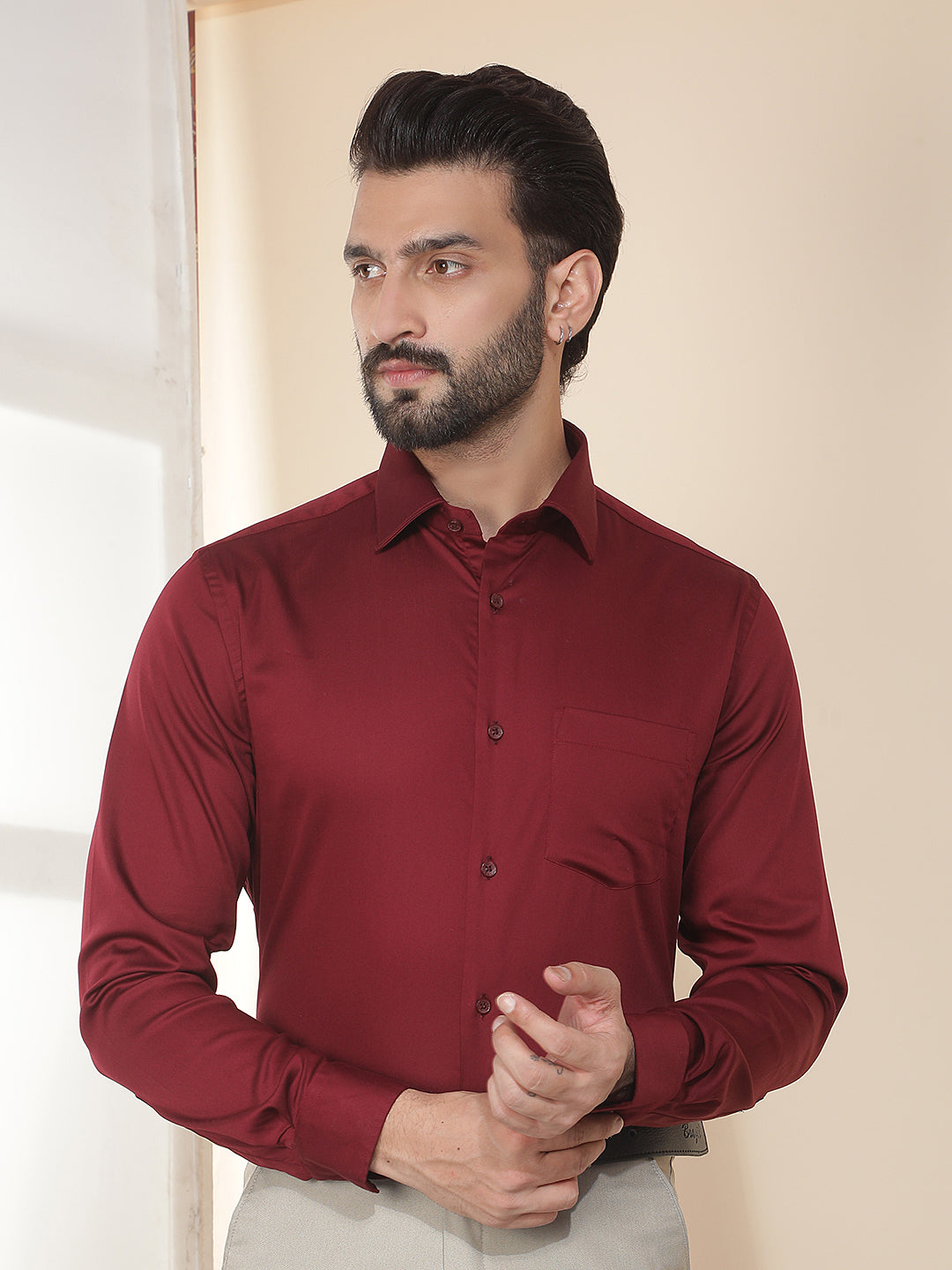 cobb maroon solid slim-fit formal shirt