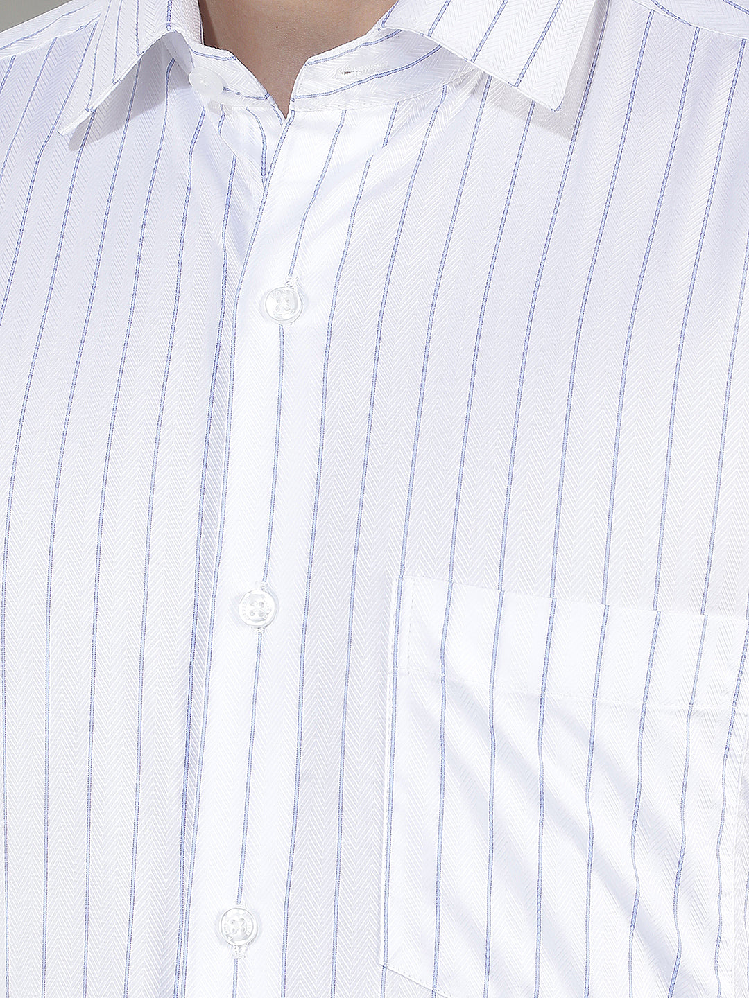 white striped smart-fit formal shirt